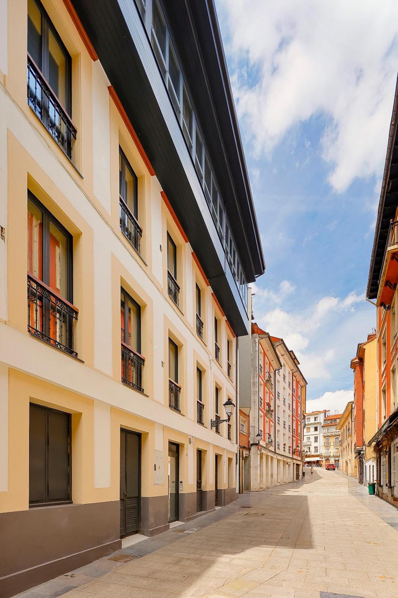 Apartamentos Sobrecantu Oviedo Ngoại thất bức ảnh